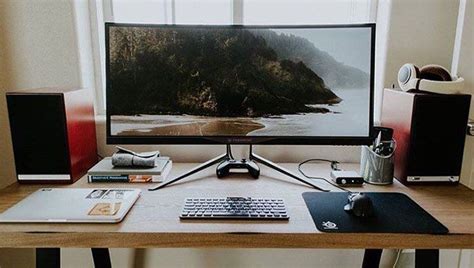 The right multiple gaming desk will allow you to have more than one monitor placed right at your own desk. Best Gaming Desk 2020: U/L-shaped And Wooden Desks | อาคาร ...