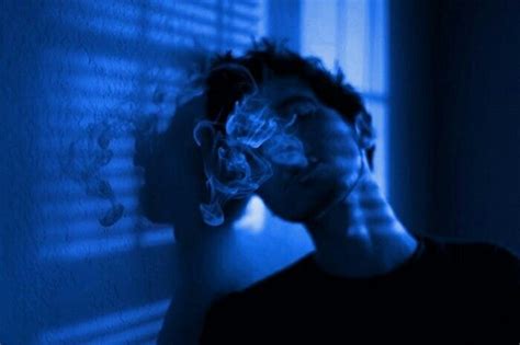 Smoke Cigarettes Blue Aesthetic Tumblr Boy Blue Aesthetic Grunge Blue Aesthetic