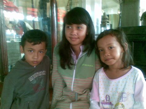 Maybe you would like to learn more about one of these? White Orchid: Puisi Untuk Anakku Tercinta