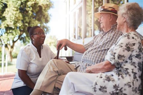 Differences Between Independent Living And Assisted Living Communities Conservatory Senior Living