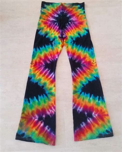 Dyed Yoga Pants Diy Tie Dye Designs Tie Dye Diy Tie Dye Techniques