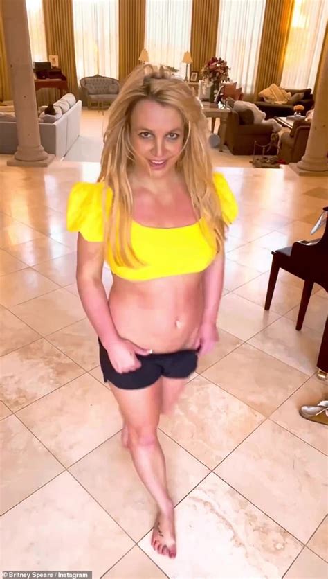 Britney Spears Shows Off Her Toned Midriff As She Shares Video Dancing In A Crop Top And Hot