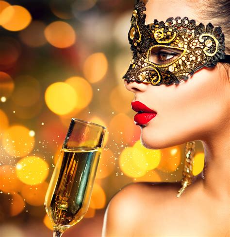 Masquerade, adresse — räterstraße 18, 85551 kirchheim bei münchen, deutschland, telefon 089 84102054, arbeitszeit. Sparkling Venetian Masquerade Ball on New Year's Eve at ...