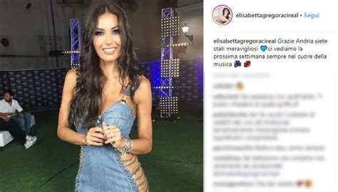 Elisabetta gregoraci official facebook page. Elisabetta Gregoraci, la foto su Instagram che ha mandato ...