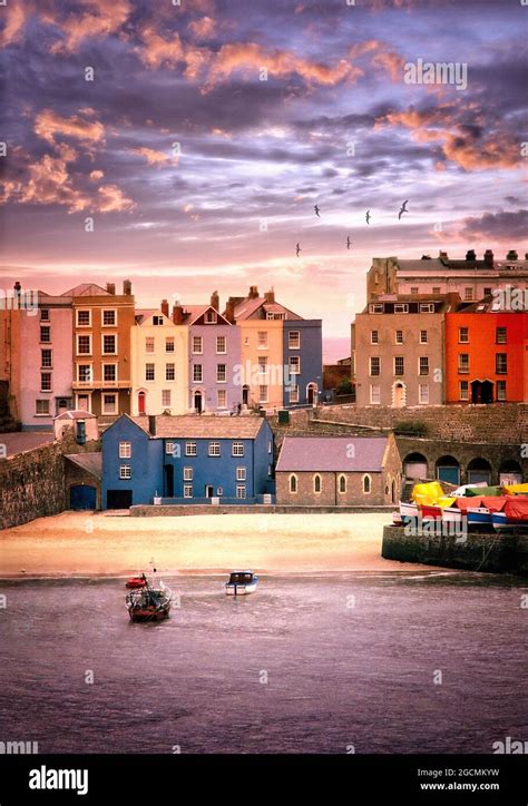 Wales Tenby Sunset Hi Res Stock Photography And Images Alamy