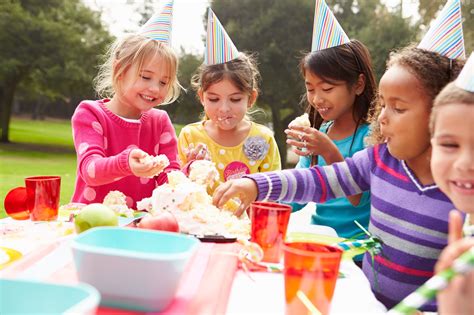 Kids' Picnic & Games Parties in Central Park