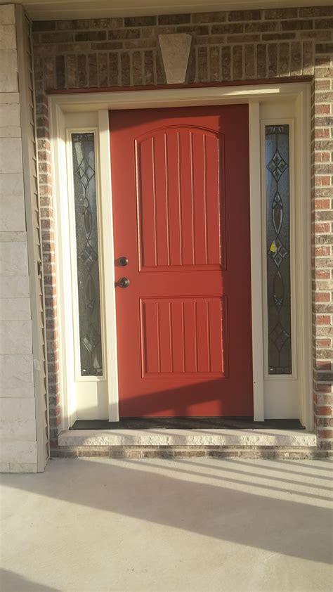 A Touch Of Color For The Front Door Benjamin Moore Country Redwood