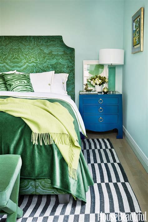 28 Designer Green Bedrooms That Will Make You Want To Grab A Paint