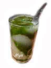 We can buy es cincau only costs rp.3.000 (23 cents usd) the taste is so good. Penjual Es Cincau Keliling di Subang ~ Blog Mang Yono