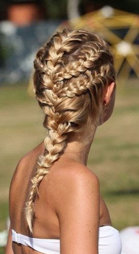 15 Latest Summer Beach Hairstyles And Ideas For Girls 2016