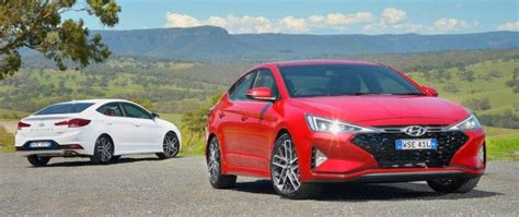 The 2019 elantra is available in six standard colors across the range, white, silver, gray, lakeside blue, red, and black. 2019 Hyundai Elantra Sport, Sport Premium lob in from ...