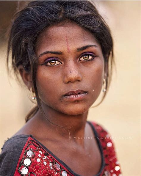 Traveling Photographer Captures The Natural Beauty Of People She Meets