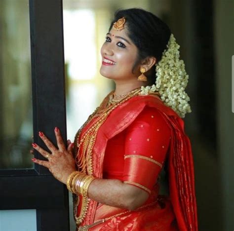 Indian Bridal Sarees Indian Flowers Bridal Blouse Designs Bridal Looks Big Boobs Kerala