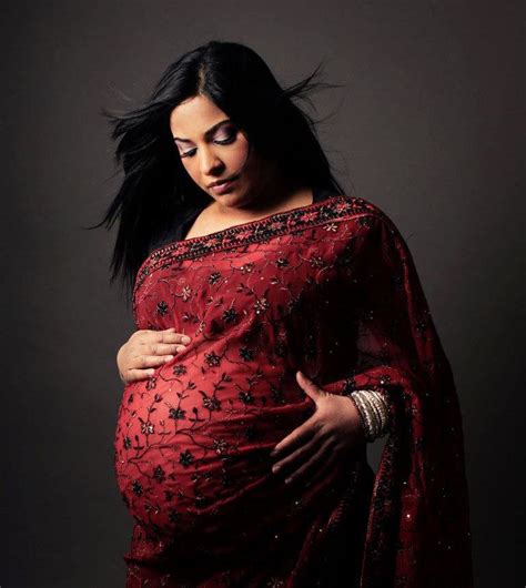 Who Said You Can T Rock A Saree When Pregnant Take Inspiration For Your Valentine S Day Outfit