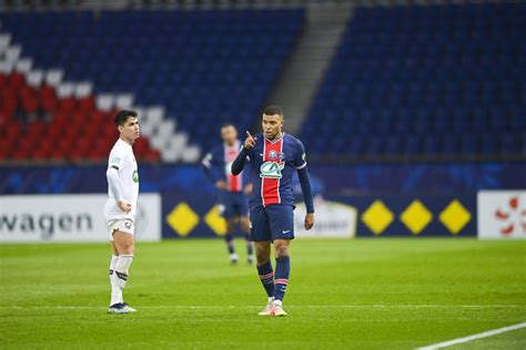 Lille sera sacré champion de france dimanche 23 mai, annonce florian gazan. Video: Mbappe Assists Herrera for Key Goal Against Nantes ...