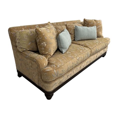 Thomasville Traditional Two Seat Sofa 78 Off Kaiyo