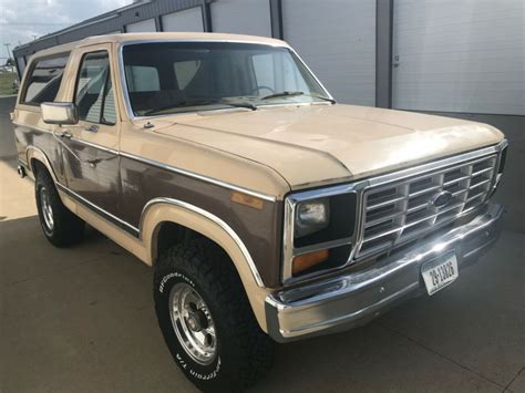1983 Ford Bronco 4x4 300 Six 4 Speed Factory Air And Cruise Classic