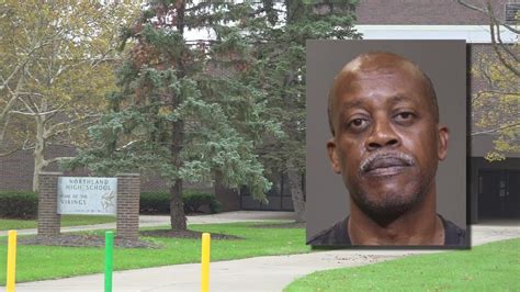 Columbus City Schools Teacher Arrested Accused Of Paying Minor He Met