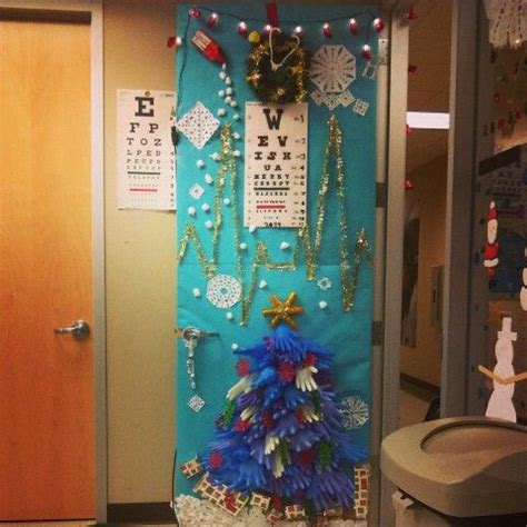 These printable props will help you easily transform your dramatic play center into a fun and engaging doctor's office. Medical assistant holiday door competition | Door ...