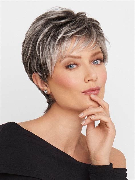 30 Superb Short Hair Styles For Woman Over 40 With Fine Hair