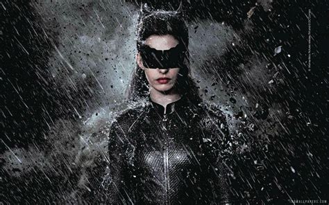 Anne Hathaway As Catwoman In The Dark Knight Rises Wallpaper Movies