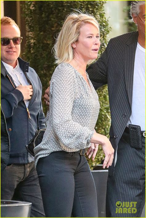 Chelsea Handler Flashes Her Boob To Promote Siriusxm Appearance Photo