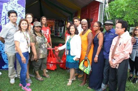 Vp Records 35th Anniversary Pop Up Exhibit Made A Splash At Nys Grace Jamaican Jerk Festival