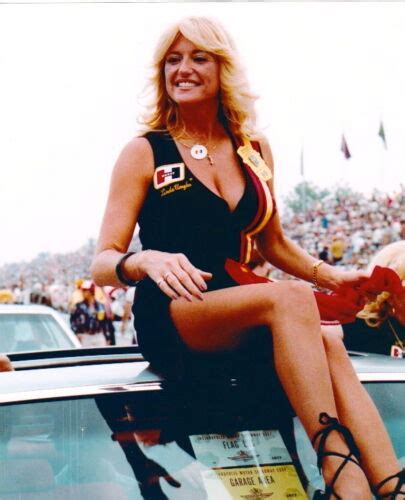 Linda Vaughn Pace Car 1977 Hot Big Breasts Indy 500 8 X 10 Photo Ebay