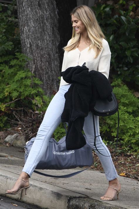 Natalie Roser In A Blue Jeans Was Seen Out In Mosman