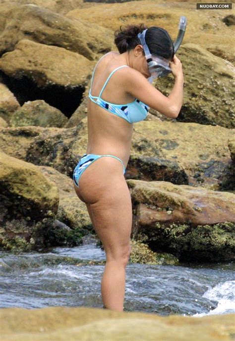 Salma Hayek Side Butt In Bikini On The Beach In Sydney Feb Nudbay