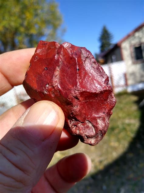 Is This Red Obsidian Rocks Minerals Gems And Geology