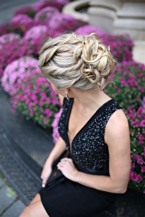 These would also look great as long curly hairstyles for black hair. Wedding Hair, Bridesmaid Hair, Formal Hair Updo Idea ...
