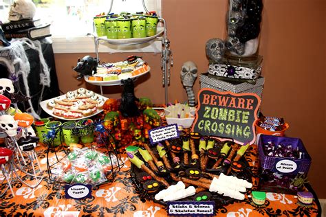 Spooky Halloween Candy Table Halloween Candy Table Halloween Candy