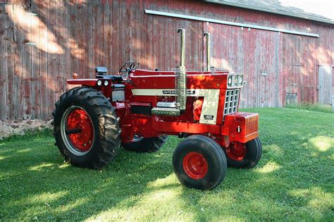 International 1468 - Tractor & Construction Plant Wiki - The classic ...