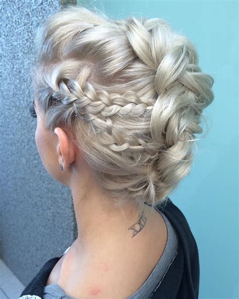 How to do a simple updo for long hair. 15 Amazingly Easy Updo Hairstyles for Long Hair