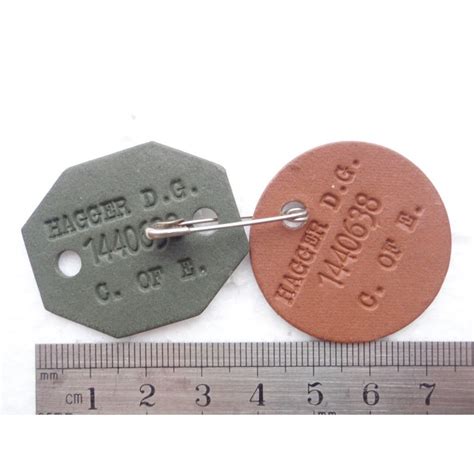 Nov 20, 2017 · the face of each tag was to bear the individual's name; WW2 British Army Dog Tags Surname 'HAGGER' - Gradia ...