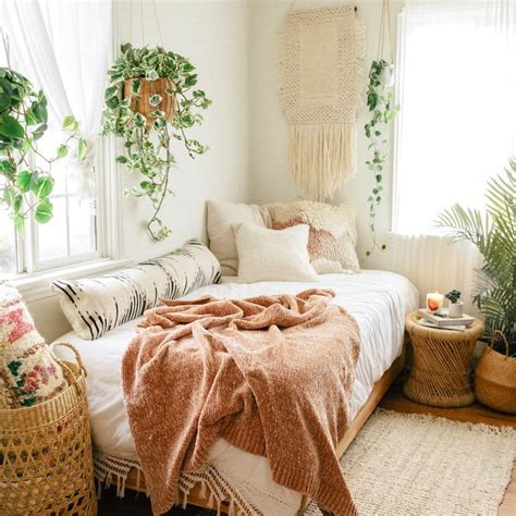 15 Cozy Bedroom Ideas To Make A Space More Homey