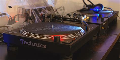 7 Best Dj Turntables 2023 In All Price Ranges