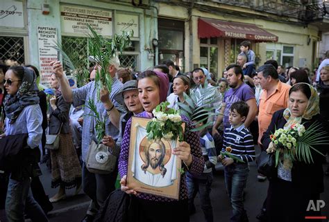 Thousands Celebrate Orthodox Palm Sunday In Romania — Ap Photos