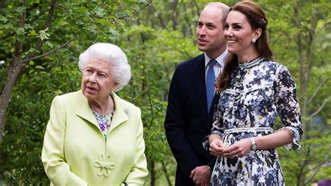 The Queen Celebrates Kate Middletons 40th Birthday With Must See