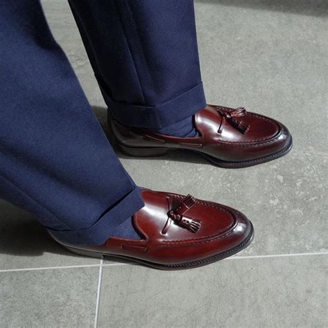 40 Ways To Style Burgundy Shoes Adding Color To Your Look