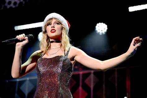Taylor Swift Brings Holiday Cheer To Jingle Ball With Christmas Tree