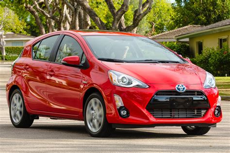 2016 Toyota Prius C Information