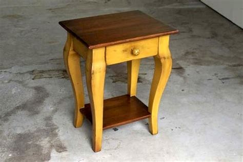 Small Yellow End Table From Reclaimed Barn Wood Ecustomfinishes