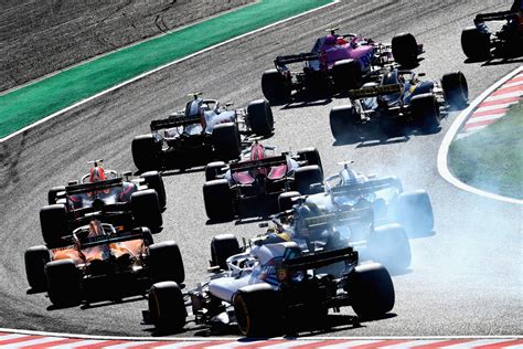 Alles over de agenda van de f1 en de grands prix die in het huidige seizoen verreden zullen worden. F1 could add Vietnam to 2020 calendar - Speedcafe