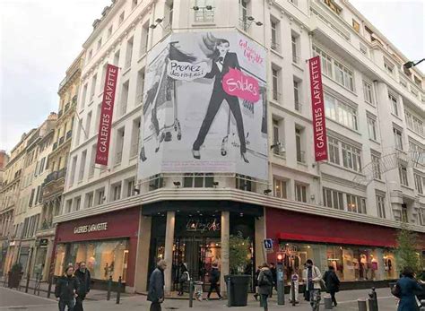 Toute l'actualité scientifique est sur sciencesetavenir.fr : Histoire de l'incendie qui a ravagé les Nouvelles Galeries ...