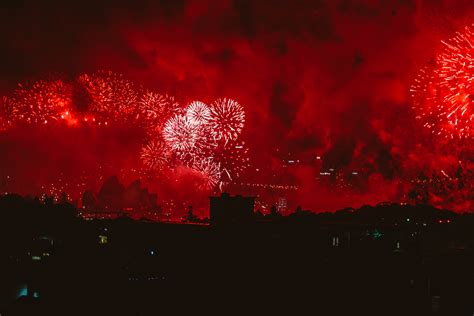 Gambar Kembang Api Merah Hari Tahun Baru Langit Peristiwa Pesta