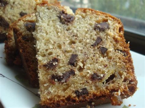 This bread pudding is made in individual custard cups and topped with chocolate chips. A Pumpkin Cranberry Bread Pudding Is a Delicious Way to ...