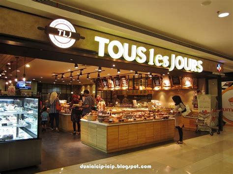 Jika berminat boleh menghubungi saya melalui: The Authentic Bakery TOUS les JOURS | Hotelier Indonesia Jobs
