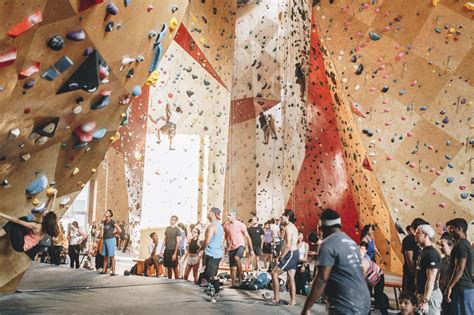 5 Best Rock Climbing Gyms And Walls In Chicago Uncommon Path An Rei